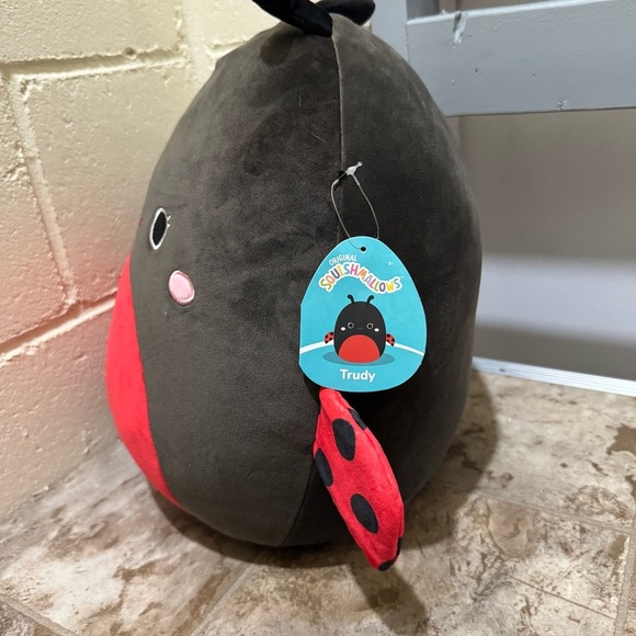 Trudy Ladybug Squishmellow Red Black NEW Kids Unisex Toy Stuffed Animal NWT Fun - Picture 6 of 16